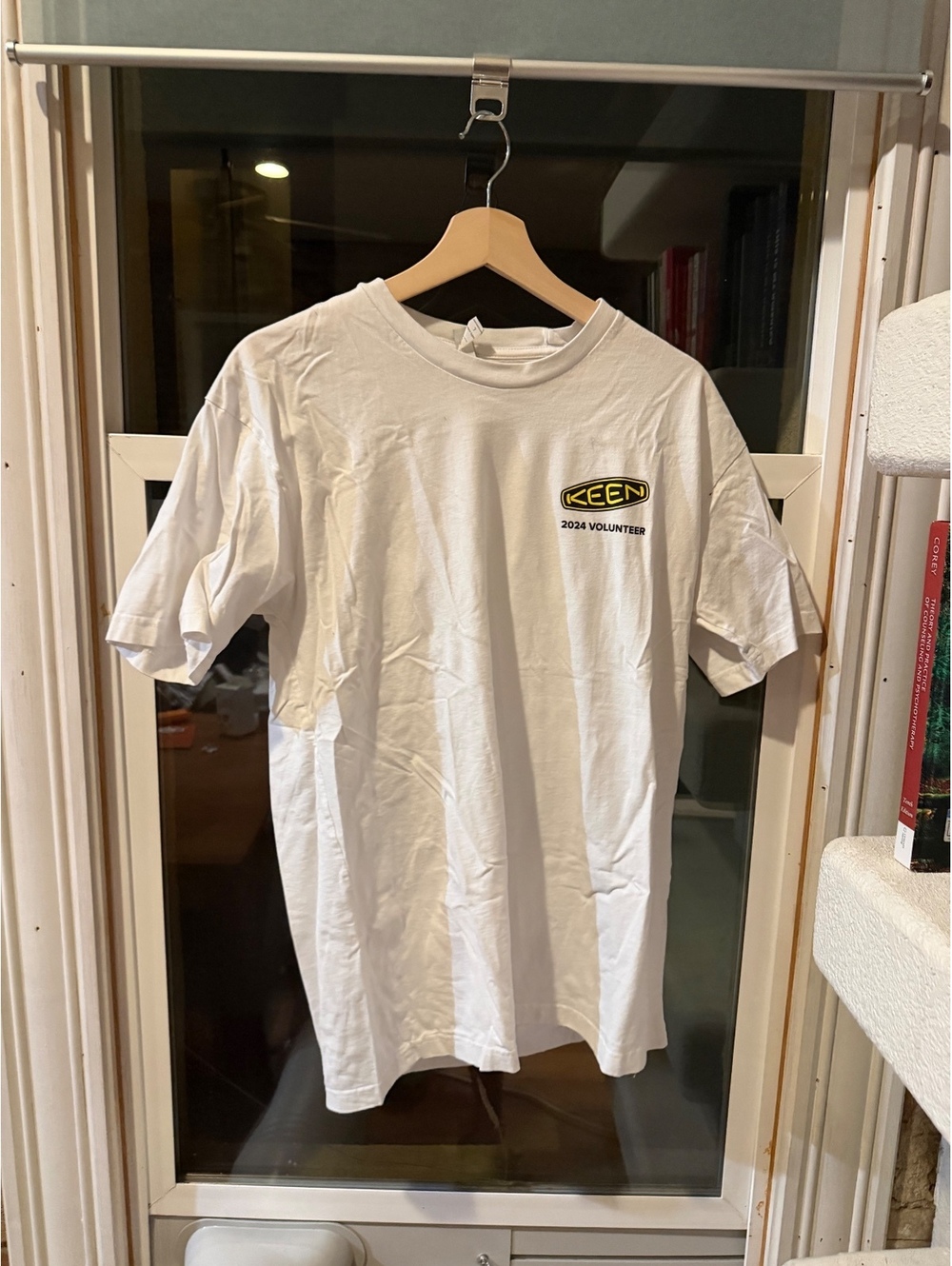 KEEN 2024 Volunteer white graphic T-shirt